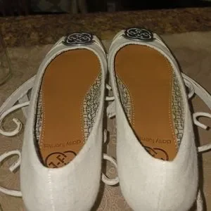 Ballerines Daisy Fuentes Taille 7W (US) - Cuir Suédé Nude - Neuf Avec Boîte